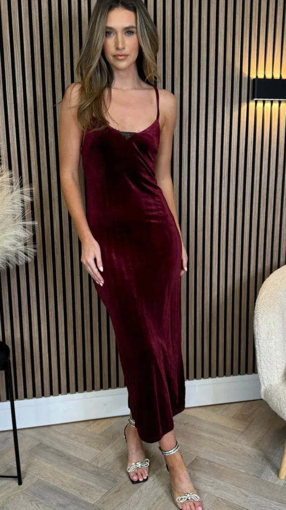 COPPEROSE Going Out Dresses | Occasion Dresses^Alva Burgundy Cami Strap Velvet Finish Midi Dress