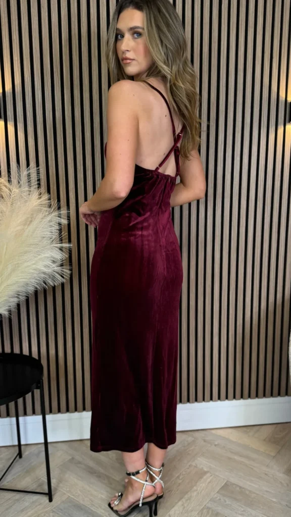 COPPEROSE Going Out Dresses | Occasion Dresses^Alva Burgundy Cami Strap Velvet Finish Midi Dress