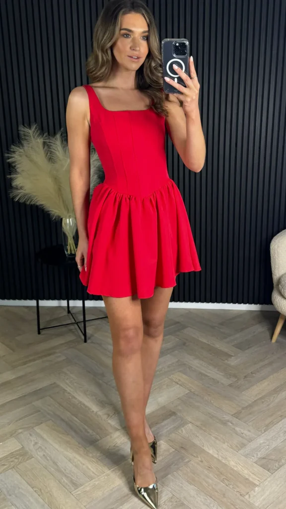 COPPEROSE Going Out Dresses | Occasion Dresses^Callie Red Square Neckline Panel Detail Skater Mini Dress