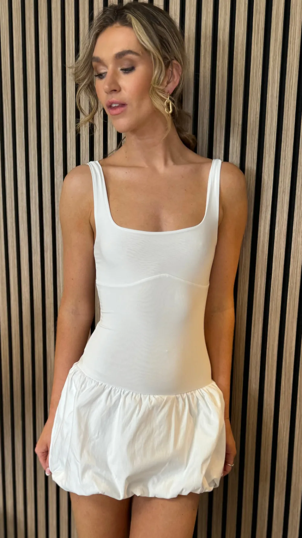 caramela_white_square_nec_2.webp STYLEWISE Going Out Dresses | Mini Dresses^Caramela White Square Neck Puff Skirt Mini Dress