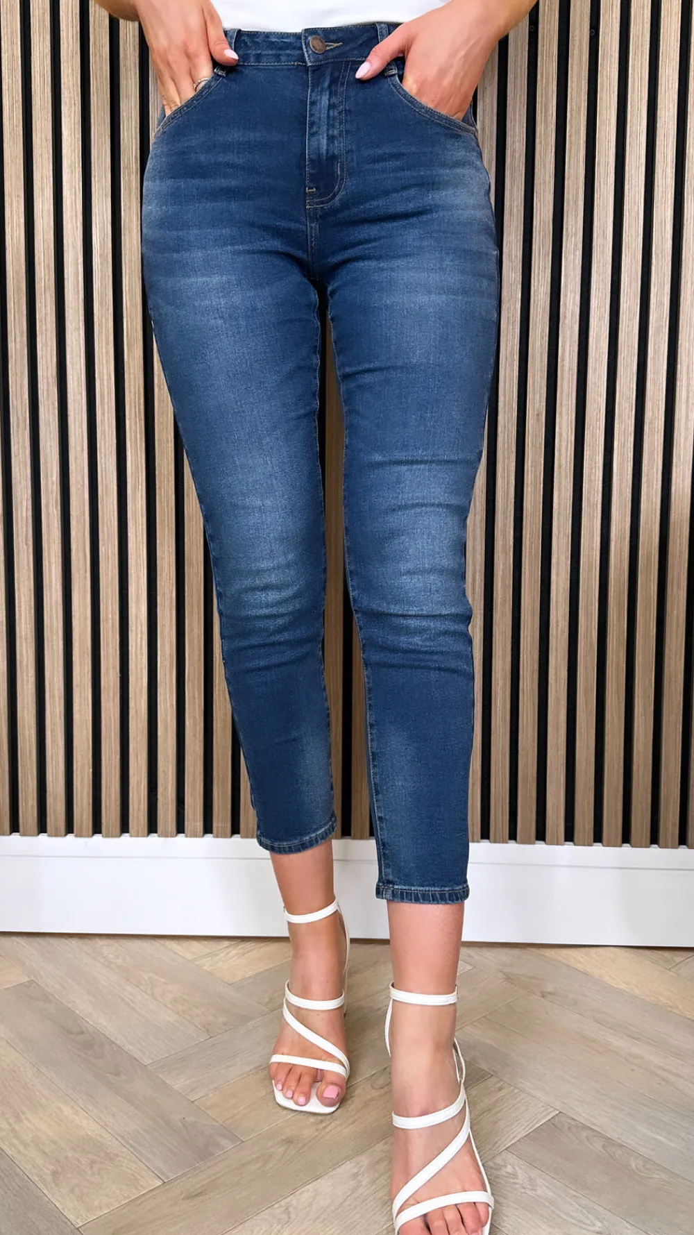carson_dark_blue_boyfrien_4.webp NINA CARTER Jeans^Carson Dark Blue Boyfriend Jeans