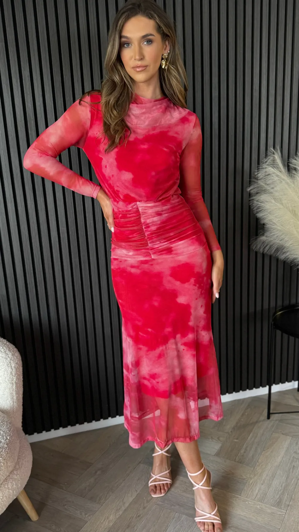 charlene_red_printed_ruch_4.webp COPPEROSE Going Out Dresses | Occasion Dresses^Charlene Red Printed Ruched Cowl Collar Midi Dress