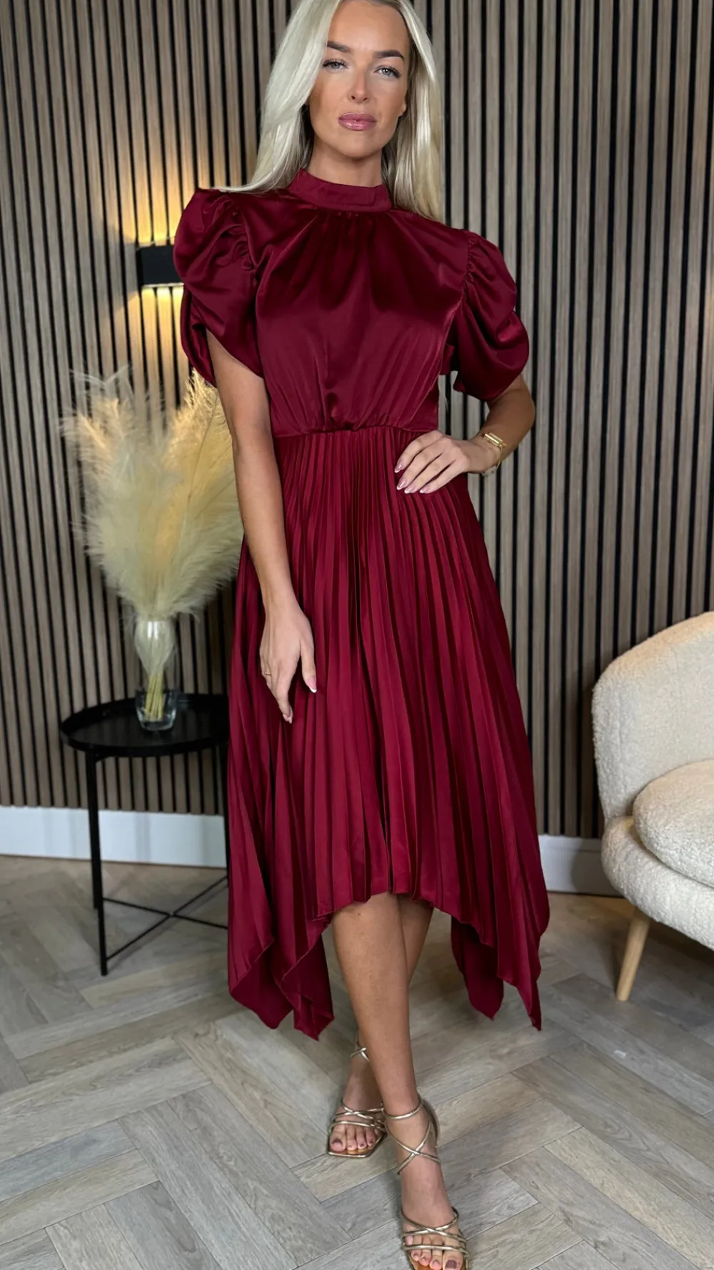 cressida_burgundy_high_ne_1.webp AX PARIS Going Out Dresses | Midi Dresses^Cressida Burgundy High Neck Puff Sleeve Pleated Midi Dress