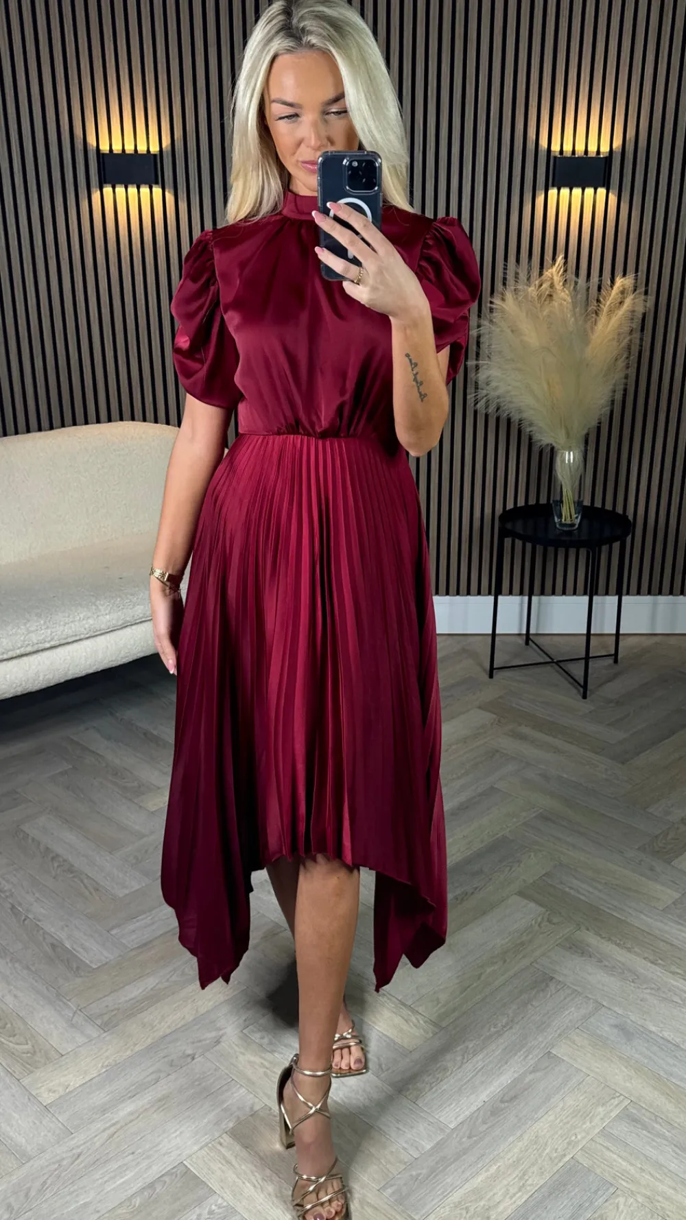 cressida_burgundy_high_ne_7.webp AX PARIS Going Out Dresses | Midi Dresses^Cressida Burgundy High Neck Puff Sleeve Pleated Midi Dress