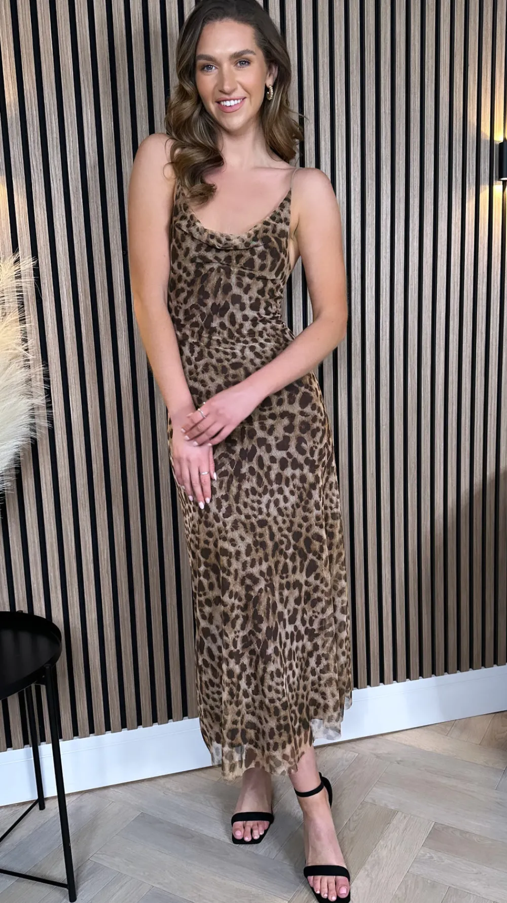 danika_beige_animal_print_3.webp COPPEROSE Going Out Dresses | Occasion Dresses^Danika Beige Animal Printed Cami Strap Midi Dress