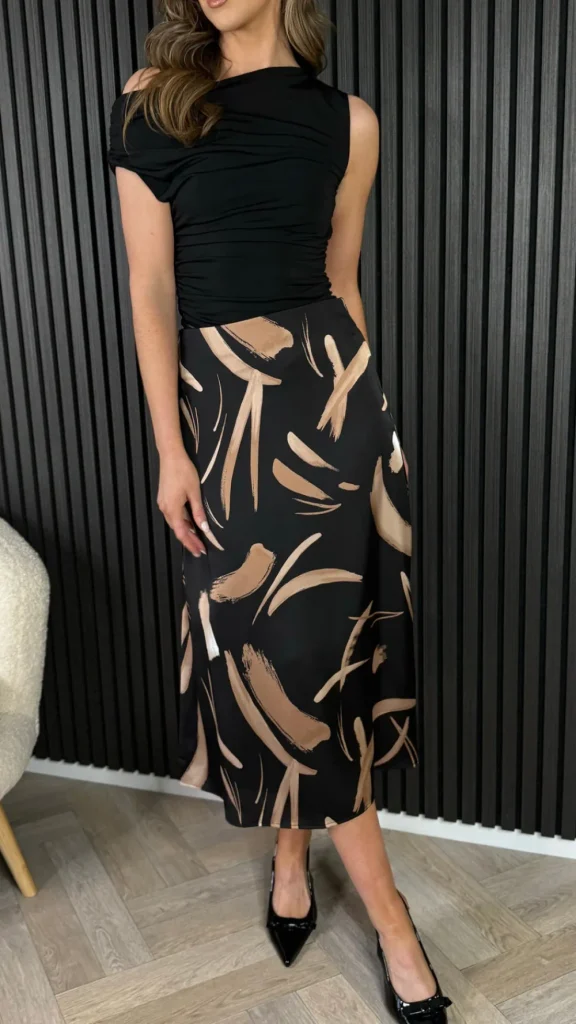 GIRL IN MIND Skirts & Shorts^Edel Beige & Black Abstract Print Midi Skirt