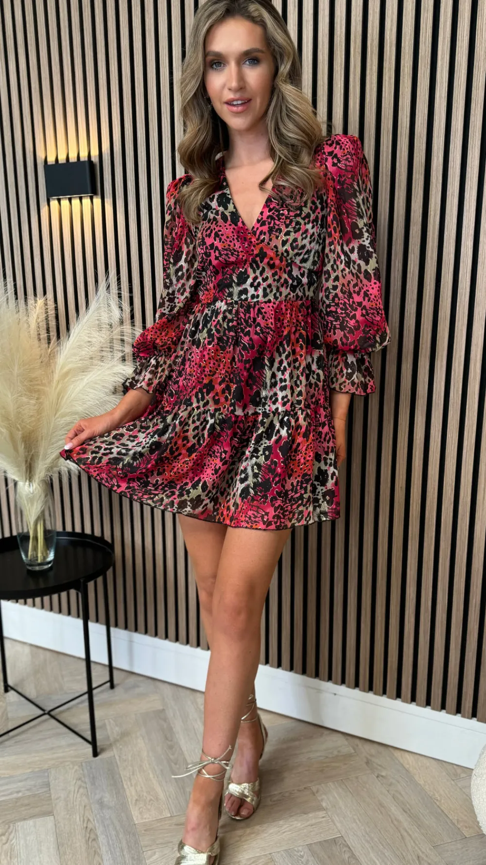 edyn_red_long_sleeve_anim_2.webp GIRL IN MIND Fitted Dresses | Day Dresses^Edyn Red Long Sleeve Animal Print Mini Dress