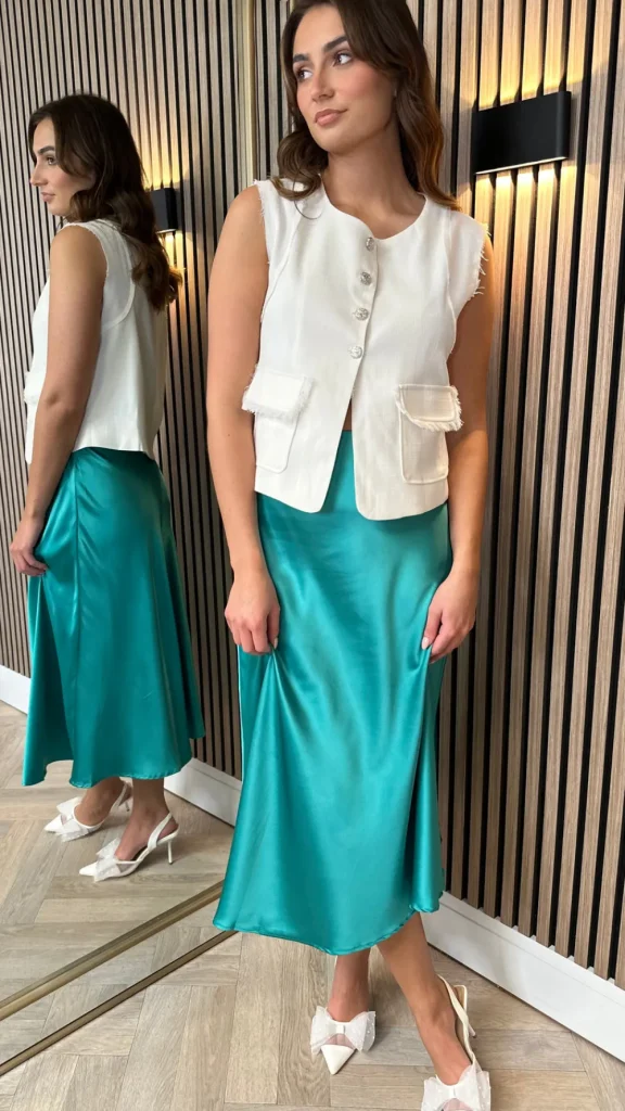 ROSA FASHION Skirts & Shorts^Fiadh Green Satin Finish Midi Skirt