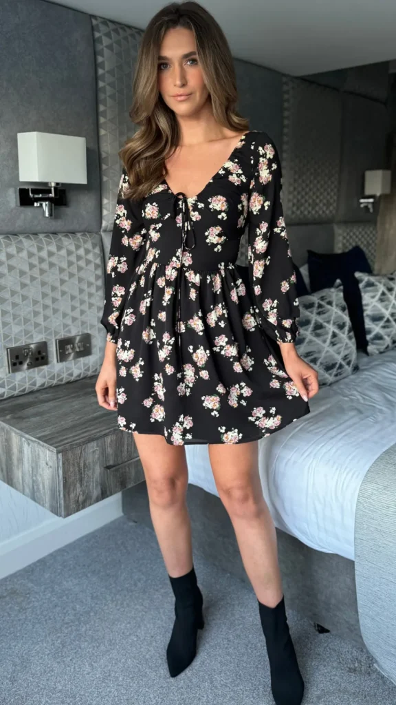 GIRL IN MIND Day Dresses | Going Out Dresses^Fiona Black Floral Gathered V Neckline Long Sleeve Mini Dress