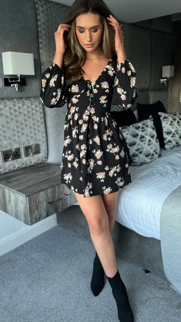 GIRL IN MIND Day Dresses | Going Out Dresses^Fiona Black Floral Gathered V Neckline Long Sleeve Mini Dress