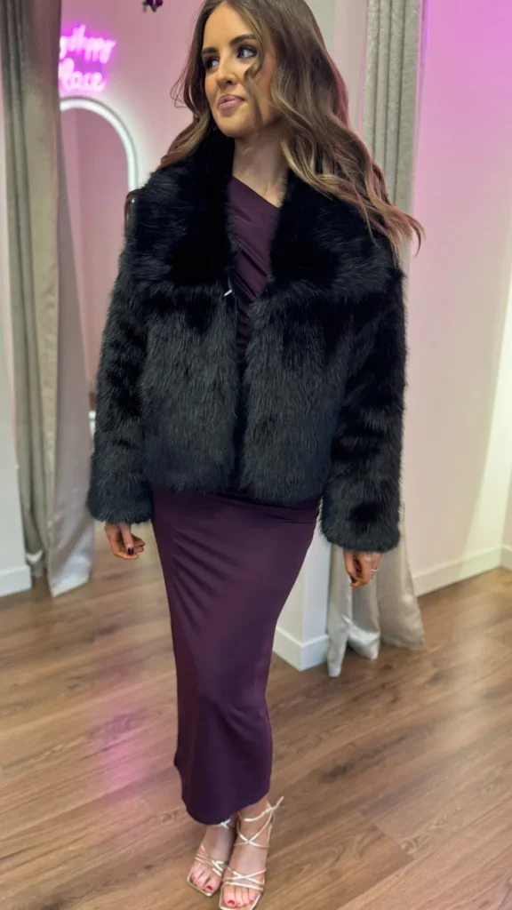 COPPEROSE Coats & Jackets^Georgia Black Collared Fur Detail Jacket