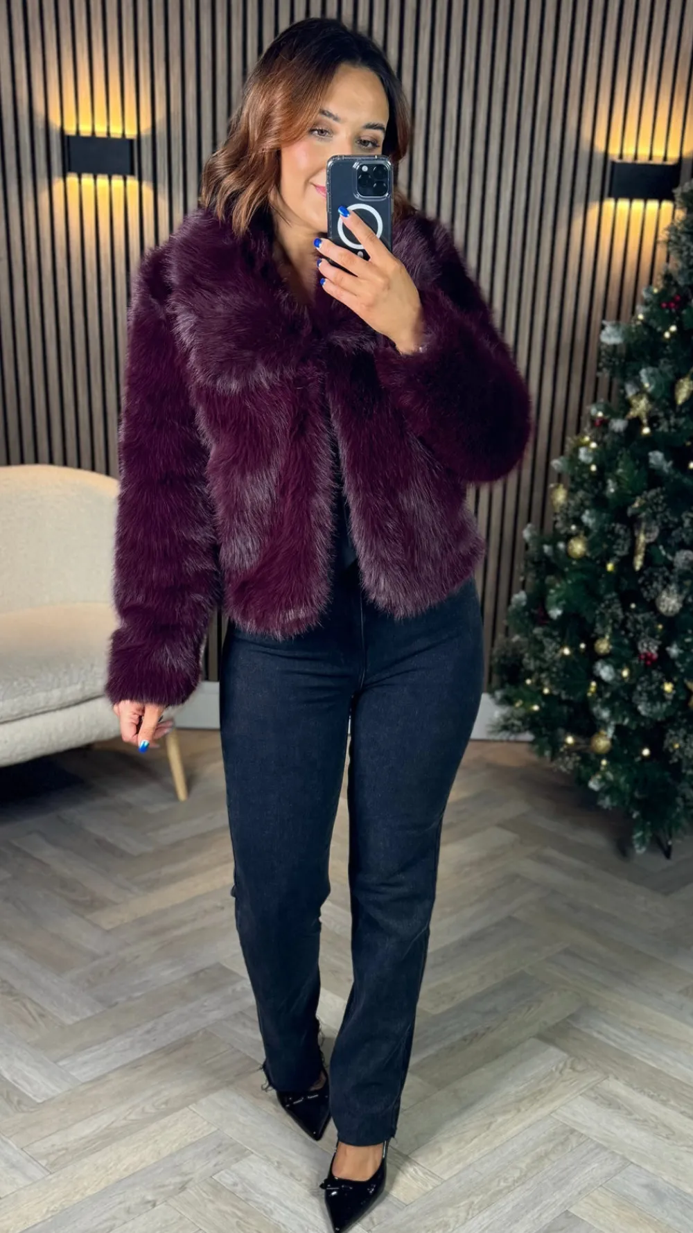 georgia_burgundy_collared_1.webp COPPEROSE Coats & Jackets^Georgia Burgundy Collared Fur Detail Jacket