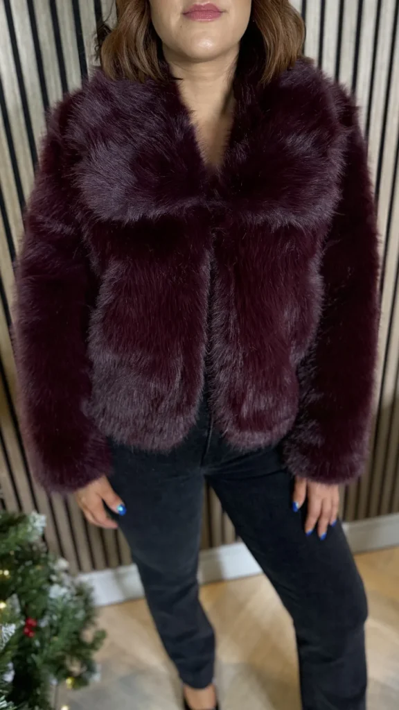 COPPEROSE Coats & Jackets^Georgia Burgundy Collared Fur Detail Jacket