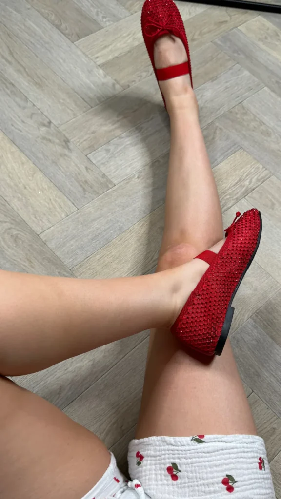 PARIS FASHION SHOPS Flats^Harper Red Decorative Bow Ballerinas
