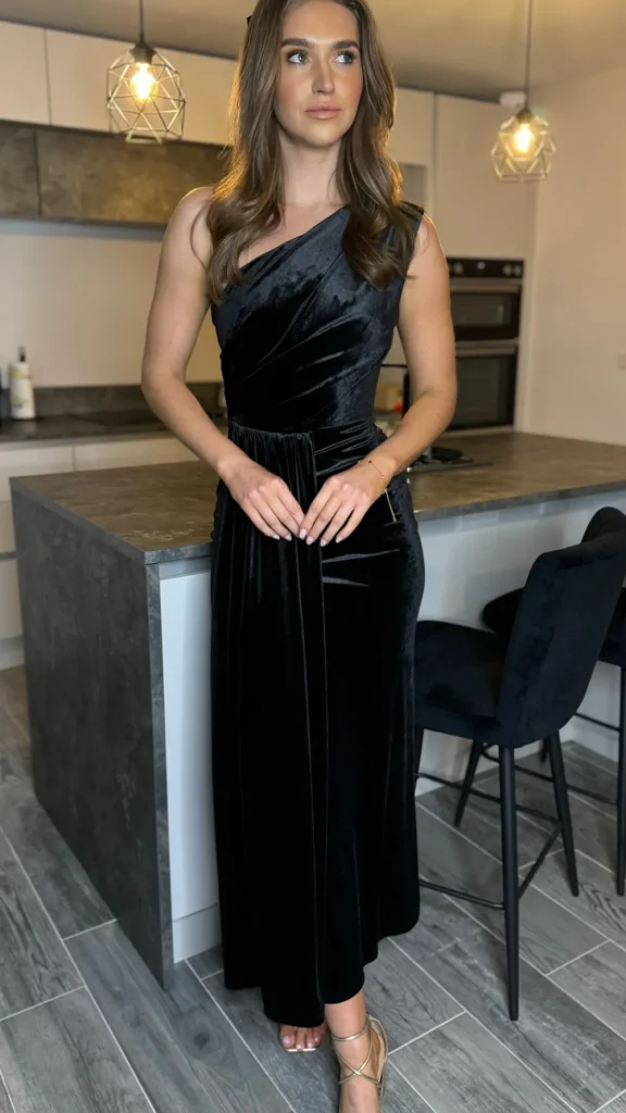 LORIANE Fitted Dresses | Going Out Dresses^Isabella Black One Shoulder Velvet Finish Midi Dress