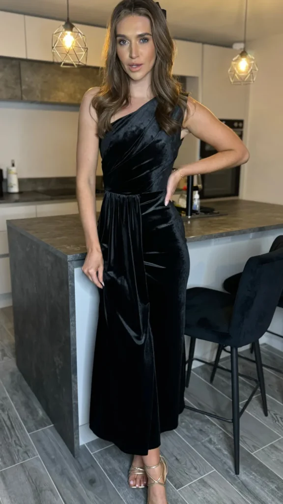 LORIANE Fitted Dresses | Going Out Dresses^Isabella Black One Shoulder Velvet Finish Midi Dress
