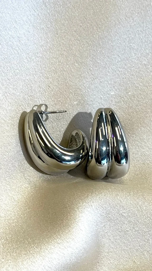 PARIS FASHION SHOPS Jewellery^Jackie Silver Large Shiny Double Layer Style Earrings