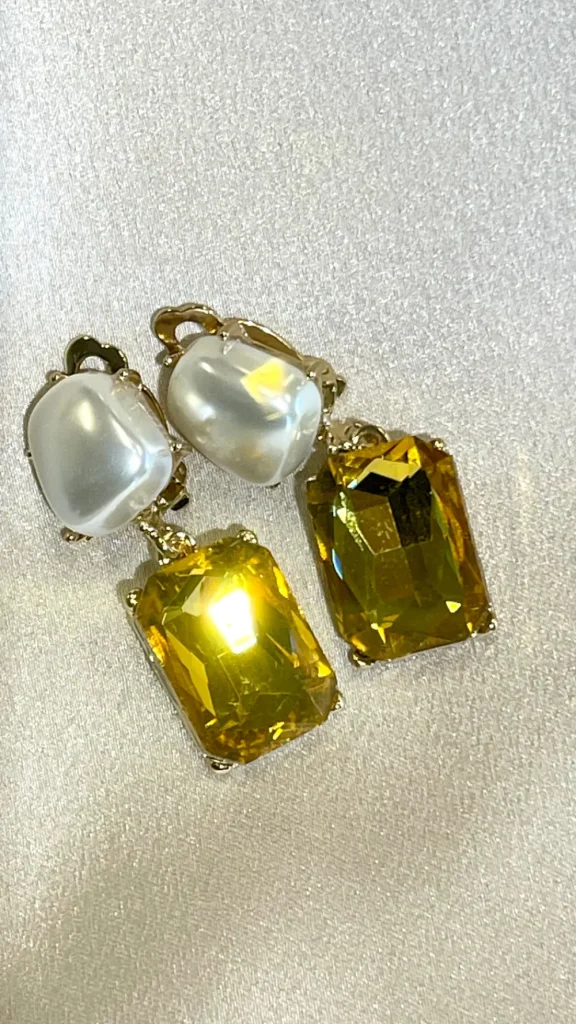 PARIS FASHION SHOPS Jewellery^Jenny Pearl & Yellow Stone Drop Clip On Earrings