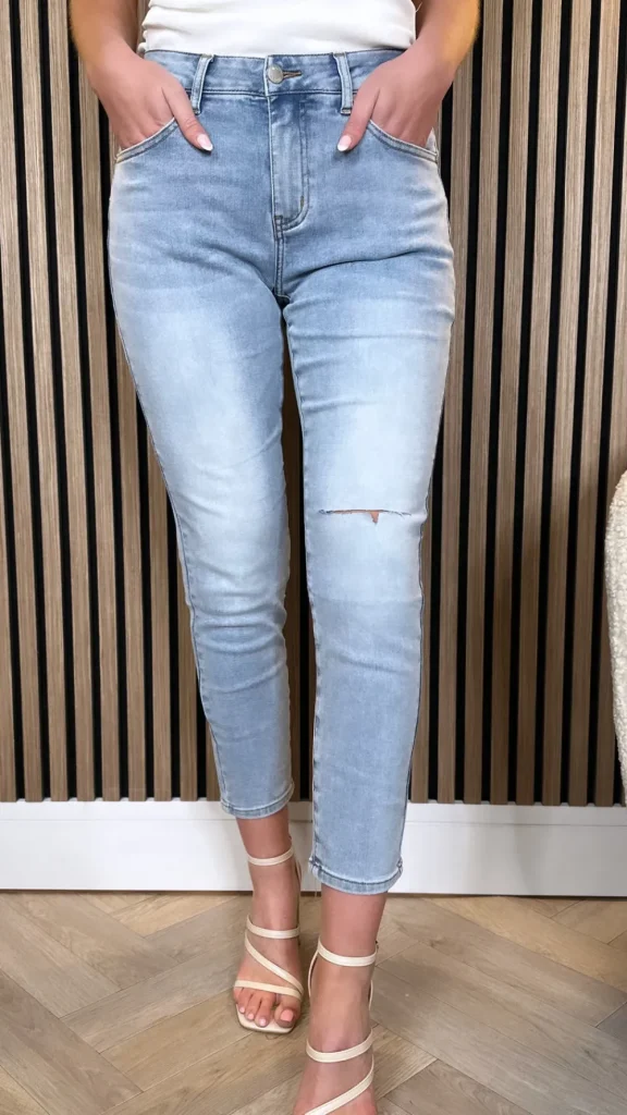 NINA CARTER Jeans^Keke Light Blue Ripped Knee Boyfriend Jeans
