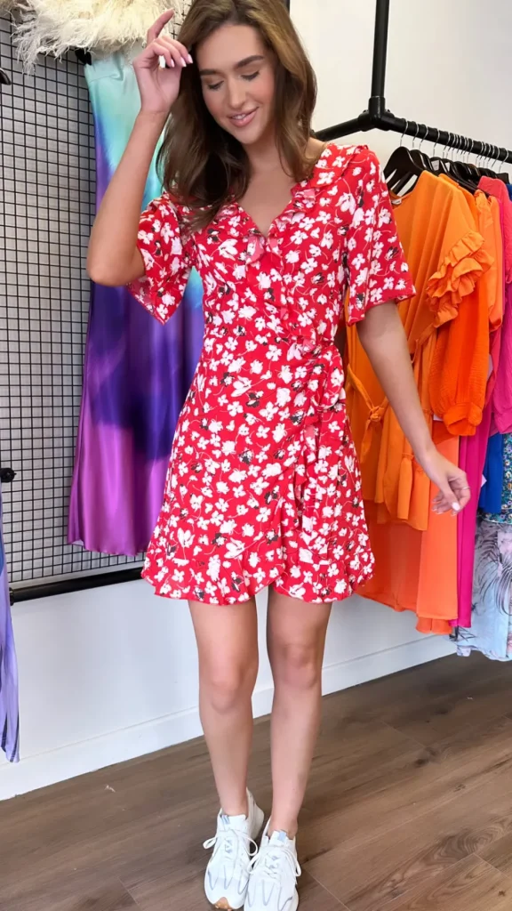 CC Mini Dresses^Lizzy Red Floral Wrap Dress