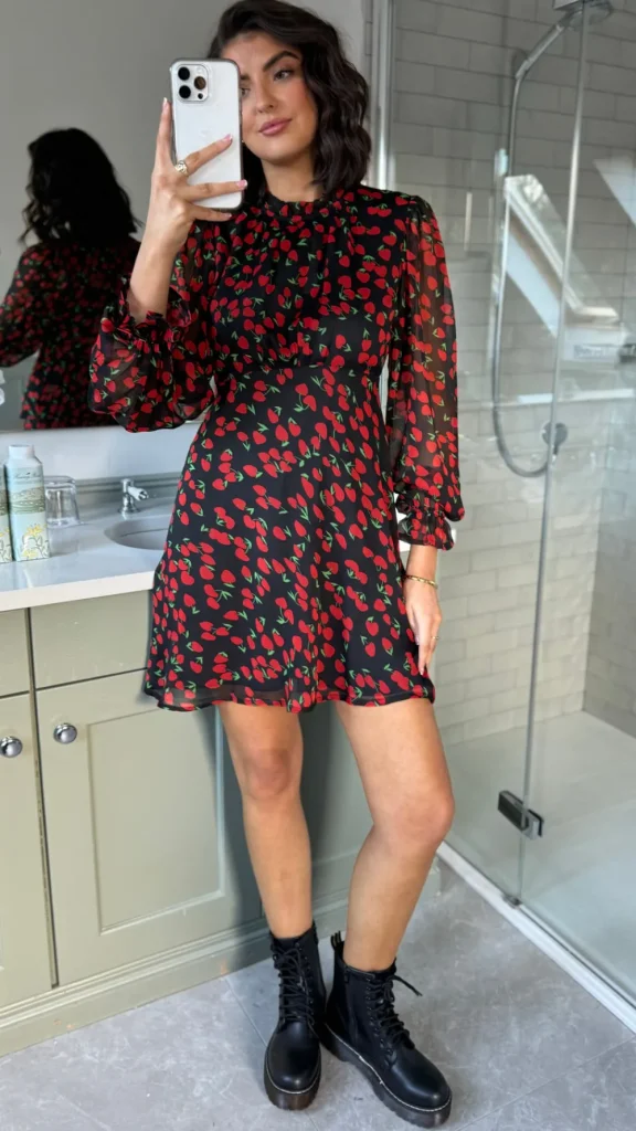 INFLUENCE Day Dresses | Going Out Dresses^Natalia Red & Black Cherry Print Chiffon Skater Dress