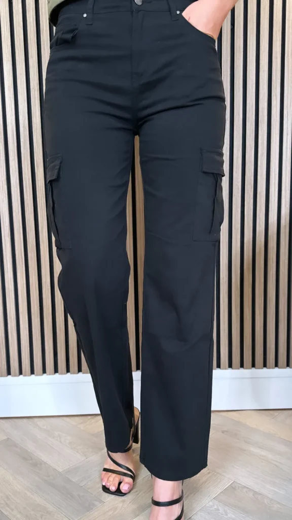 PARIS FASHION SHOPS Jeans^Portia Black Cargo Jeans