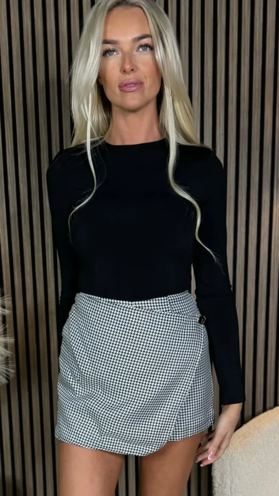 AX PARIS Jumpsuits + Playsuits^Samira Black And White Houndstooth Long Sleeve Playsuit