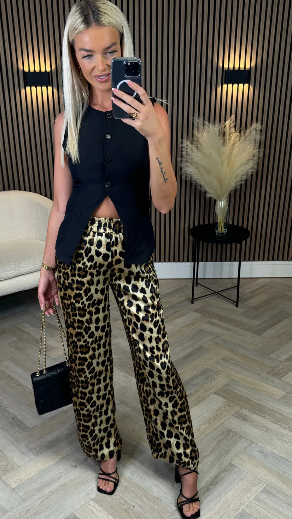 vespera_beige_amp_black_l_0.webp UNIKA Trousers^Vespera Beige & Black Leopard Print Trousers