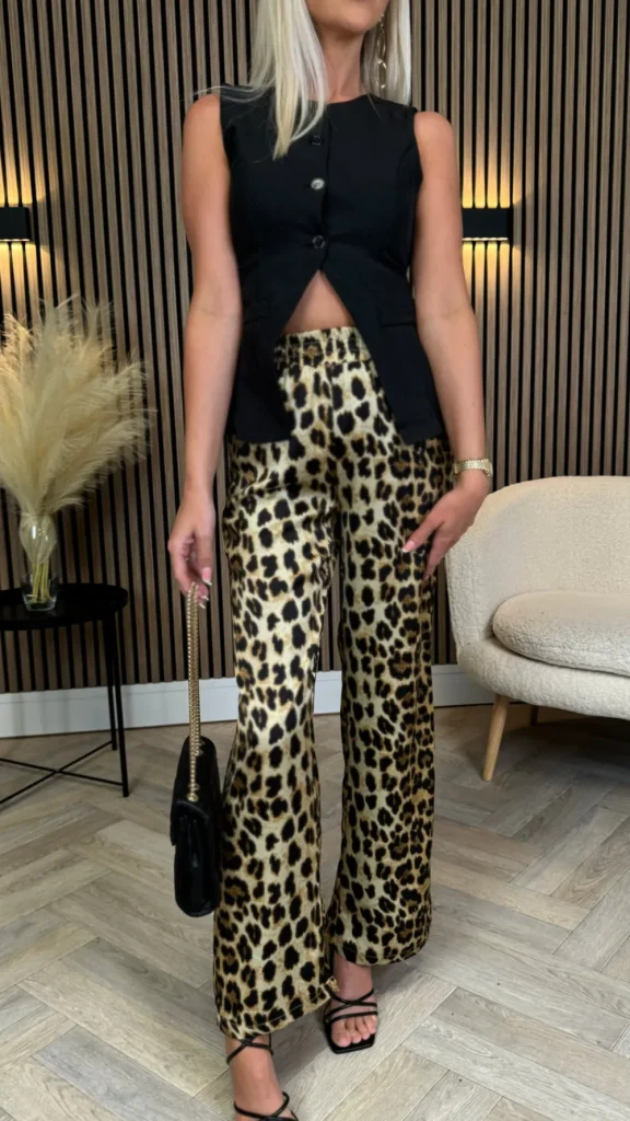 UNIKA Trousers^Vespera Beige & Black Leopard Print Trousers