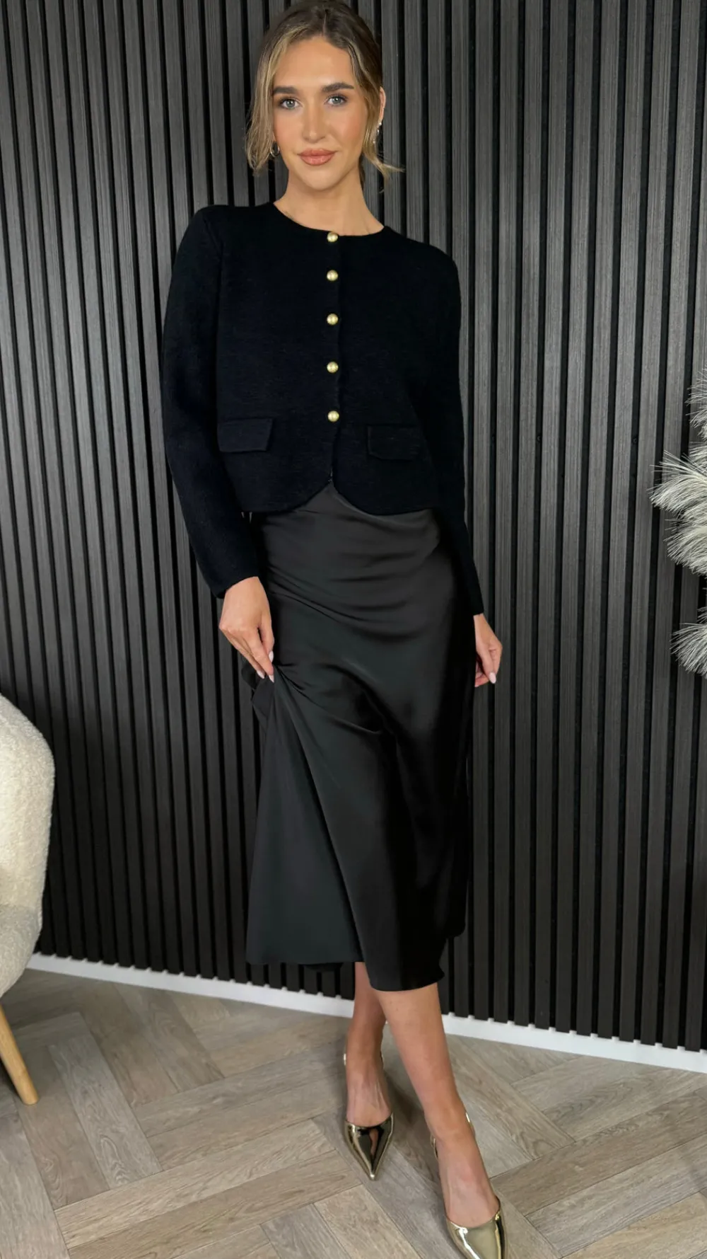 yaella_black_midi_skirt_0.webp COPPEROSE Skirts & Shorts^Yaella Black Midi Skirt