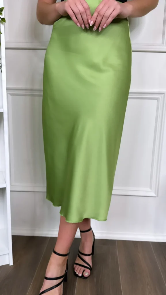 COPPEROSE Skirts & Shorts^Yaella Light Green Midi Skirt